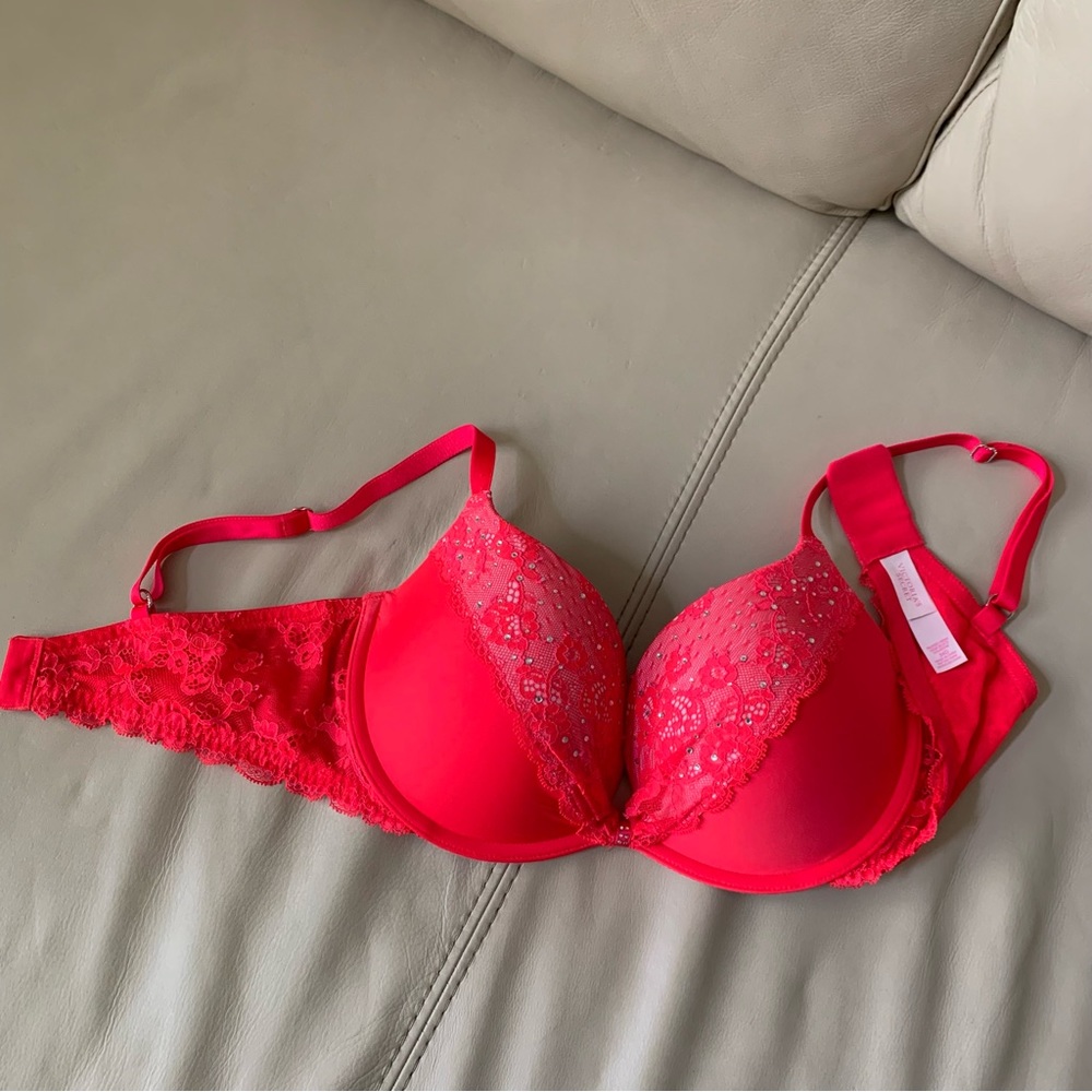 Red Victoria’s secret sparkly bra